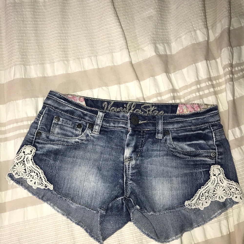 🟠4 for $25| francesca’s light blue jean shorts